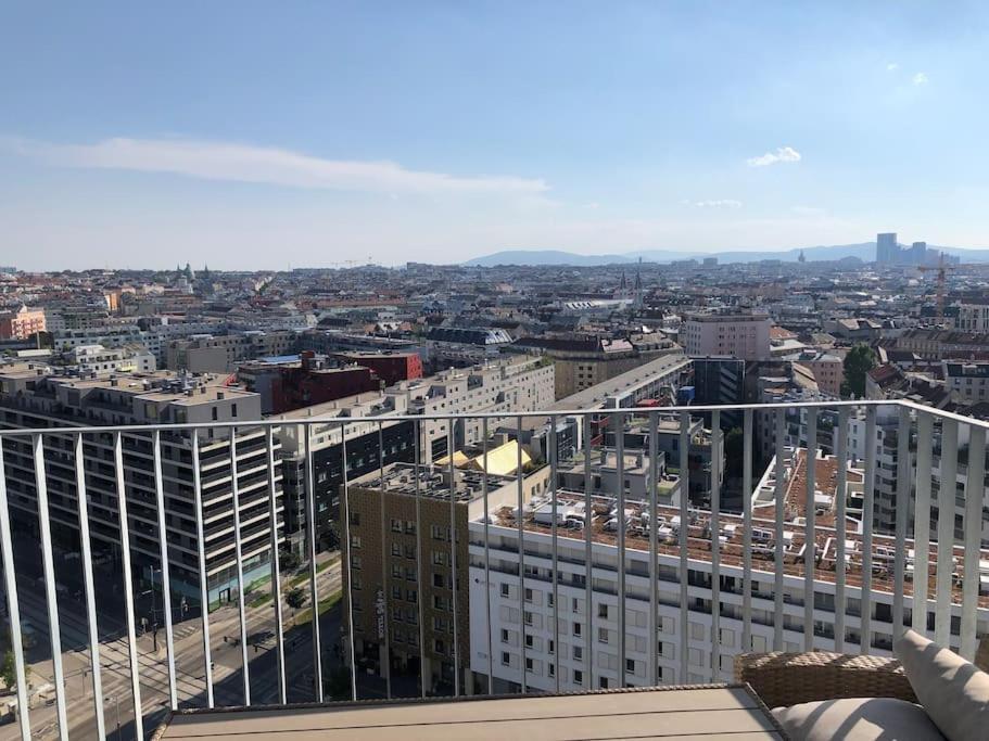 Апартаменты Stunning View Over Vienna In City Center Экстерьер фото